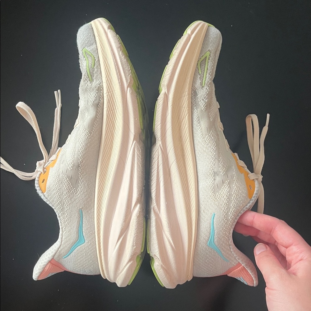 Hoka Women's Clifton 9 Cream(vanilla) Athletic Trainers - Picture 5 of 11